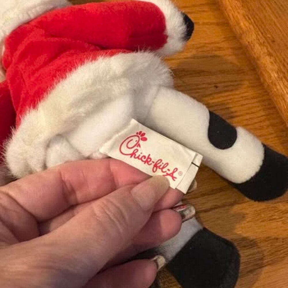 Chick-Fil-A Collectible Santa Holiday Cow Plush/Beanie - Picture 2 of 2